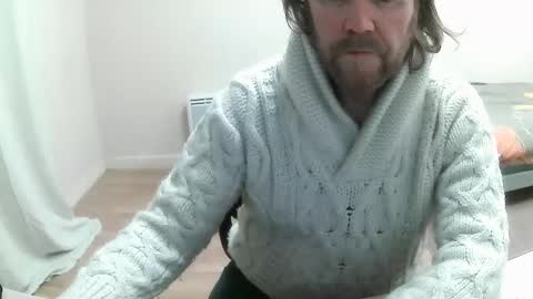 Saltimbanquier  Salt  ou  Banquier  online show from 02/03/25, 12:47