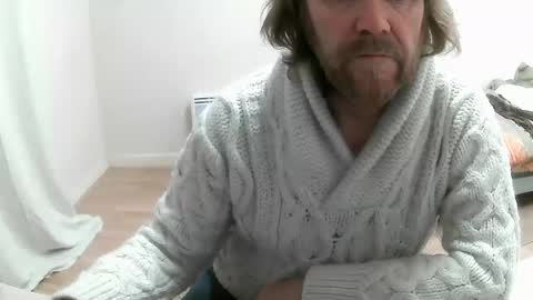 Saltimbanquier  Salt  ou  Banquier  online show from 02/06/25, 07:45