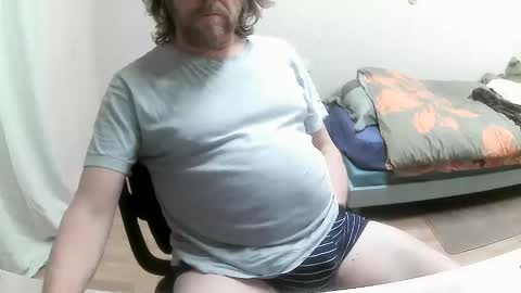 Saltimbanquier  Salt  ou  Banquier  online show from 02/07/25, 02:37