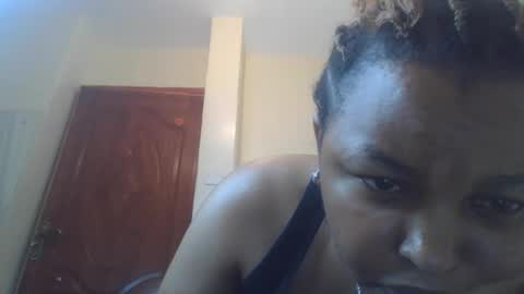 Snapshot of salty_surprise_ chatting on 01/07/25, 06:35 salty_surprise_ online show from 01/07/25, 06:35