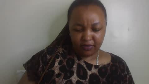 Snapshot of salty_surprise_ chatting on 02/19/25, 02:33 salty_surprise_ online show from 02/19/25, 02:33