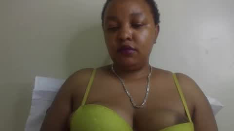 Snapshot of salty_surprise_ chatting on 03/05/25, 01:42 salty_surprise_ online show from 03/05/25, 01:42