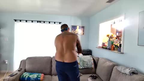 Snapshot of saltycaptain69_hatgirl69 chatting on 09/21/25, 03:24 Salty Captain 69 Hat Girl 69 online show from 09/21/25, 03:24