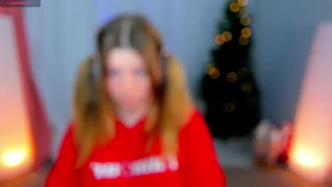 Snapshot of salut_love chatting on 12/11/24, 03:26 Ruby online show from 12/11/24, 03:26