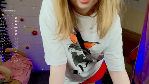 Snapshot of salut_love chatting on 12/26/24, 04:47 Ruby online show from 12/26/24, 04:47