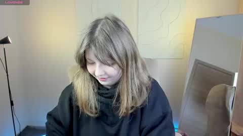 Snapshot of salut_love chatting on 02/23/25, 10:28 Ruby online show from 02/23/25, 10:28