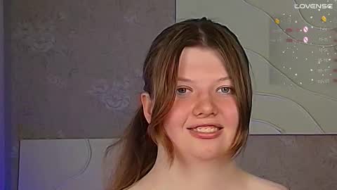 Snapshot of salut_love chatting on 09/18/25, 02:30 Ruby online show from 09/18/25, 02:30