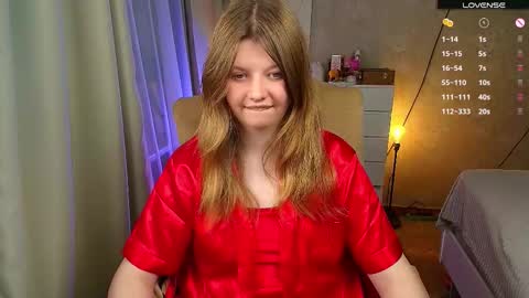 Snapshot of salut_love chatting on 11/20/25, 03:34 Ruby online show from 11/20/25, 03:34