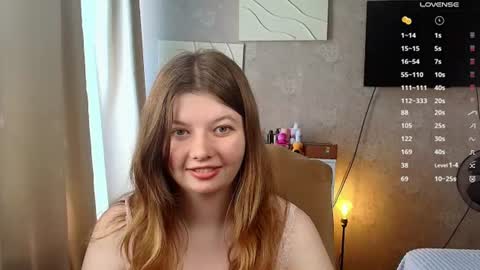 Snapshot of salut_love chatting on 06/14/26, 10:28 Ruby online show from 06/14/26, 10:28