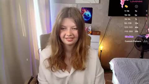 Snapshot of salut_love chatting on 07/16/26, 12:33 Ruby online show from 07/16/26, 12:33