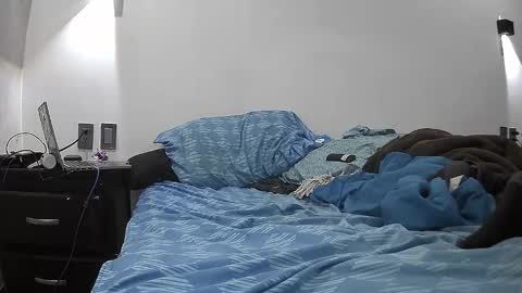 Snapshot of salvatore6920 chatting on 12/27/24, 06:35 Sal vatore online show from 12/27/24, 06:35