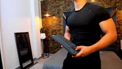 SALVATORE online show from 01/21/25, 11:13