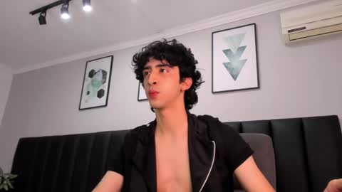 salvatore  online show from 02/13/25, 09:06