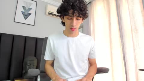 salvatore  online show from 02/25/25, 01:39