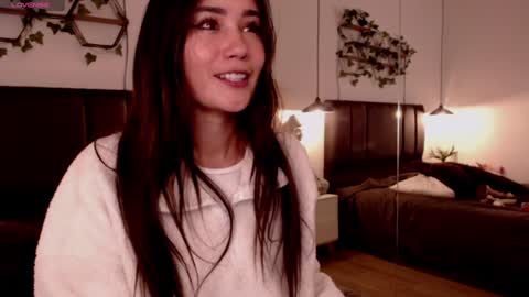 Stefana    or    Samchispas online show from 12/10/24, 10:58