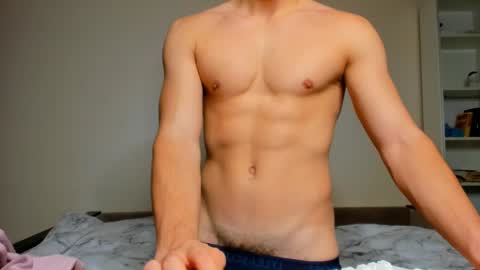 Snapshot of sam_huston18 chatting on 01/24/25, 09:28 BACK IN 2 WEEKS online show from 01/24/25, 09:28