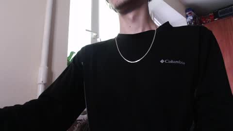 sam_skywalker online show from 05/17/26, 08:12