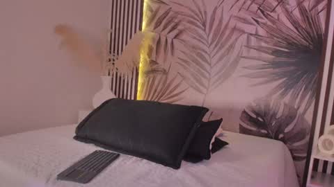 Samaantha  online show from 11/08/25, 11:43