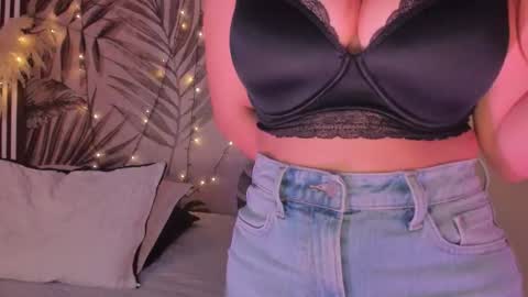 Samaantha  online show from 11/27/25, 11:45