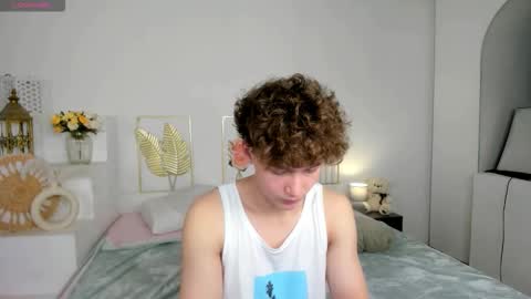 Sam online show from 09/29/25, 03:17