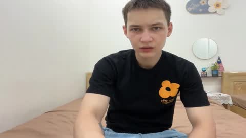 Snapshot of samanie_ chatting on 12/21/25, 06:04 Sam online show from 12/21/25, 06:04