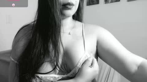 samannthaa_1 online show from 02/07/26, 09:51