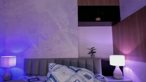 Snapshot of samanta_bone chatting on 12/28/24, 12:47 Samanta online show from 12/28/24, 12:47