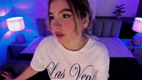 Snapshot of samanta_bone chatting on 01/21/25, 12:36 Samanta online show from 01/21/25, 12:36