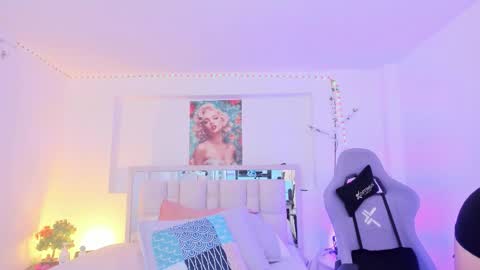 Samanta online show from 10/21/25, 11:22