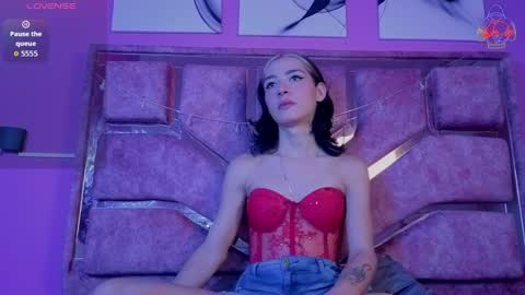 samantaa_liov online show from 04/18/26, 07:51