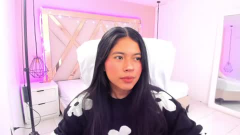 Snapshot of samantaa_shy chatting on 07/14/26, 02:05 sam online show from 07/14/26, 02:05
