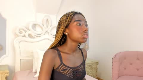 Samanta online show from 02/08/25, 07:27