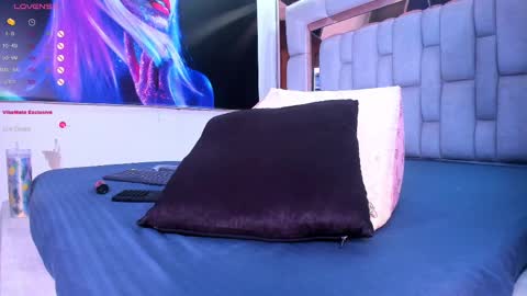 Snapshot of samantasm chatting on 02/09/25, 06:11 S A M A N T A online show from 02/09/25, 06:11