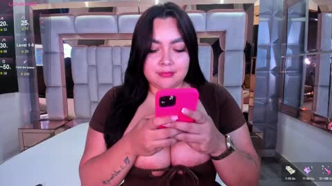 Snapshot of samantasm chatting on 02/19/25, 03:39 S A M A N T A online show from 02/19/25, 03:39