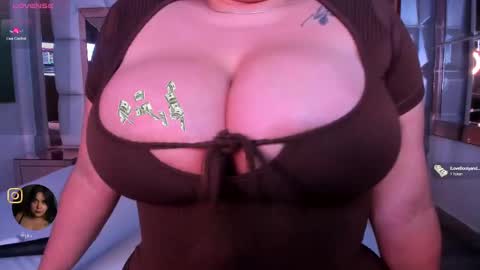 Snapshot of samantasm chatting on 02/25/25, 04:35 S A M A N T A online show from 02/25/25, 04:35