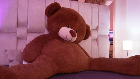 samantavazquez online show from 03/30/26, 12:06