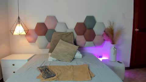 Samanta Vee online show from 09/09/25, 11:32