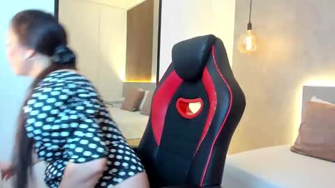 S A M A N T H A online show from 10/09/25, 01:58