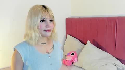 Snapshot of samantha_browwnn chatting on 11/17/25, 03:45 samantha_browwnn online show from 11/17/25, 03:45