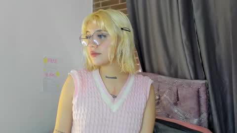 samantha_browwnn online show from 03/04/26, 06:58