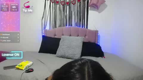 Snapshot of samantha_pym chatting on 03/04/26, 06:58 Samantha online show from 03/04/26, 06:58