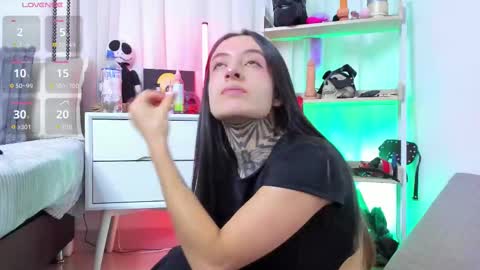 Snapshot of samantha_steward chatting on 09/16/25, 01:56 Fernanda online show from 09/16/25, 01:56