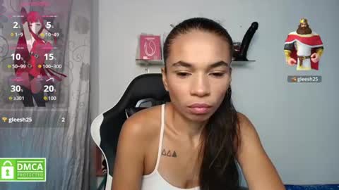 Snapshot of samanthaa_queen chatting on 06/30/26, 11:44 sam online show from 06/30/26, 11:44
