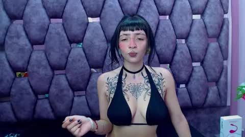 Samantha Smitth online show from 02/26/25, 06:58