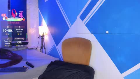 Samantha Ferrer online show from 10/05/25, 05:28