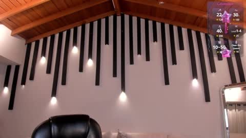 Snapshot of samanthaklein_ chatting on 12/22/24, 10:06 Samantha Klein online show from 12/22/24, 10:06