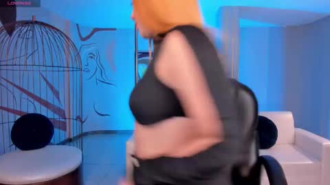 Snapshot of samanthaklein_ chatting on 10/04/25, 03:04 Samantha Klein online show from 10/04/25, 03:04