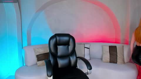 Snapshot of samanthaklein_ chatting on 10/29/25, 03:53 Samantha Klein online show from 10/29/25, 03:53