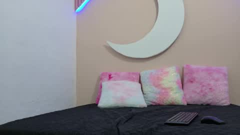 samanthalaurent online show from 05/27/26, 01:57