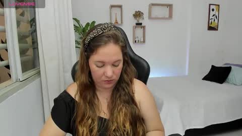 Snapshot of samanthaleon chatting on 01/26/25, 02:45 Samantha samy online show from 01/26/25, 02:45